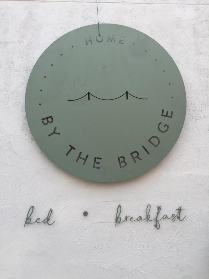 Home By The Bridge Hotel Kamphaeng Phet Exterior foto